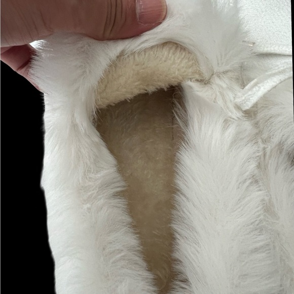 SHEIN White Winter Platform Slide On Shoes (New and Unused) - Picture 8 of 15